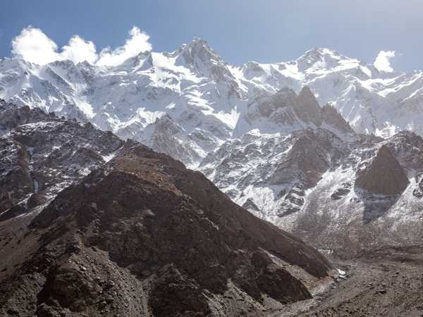 Immagini lungo la Karakorum highway: il Konghur Ata (7719 mt)
