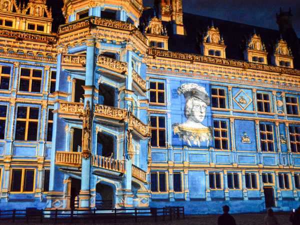 Spettacolo 'Son et lumière' nel castello di Blois