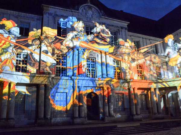 Spettacolo 'Son et lumière' nel castello di Blois