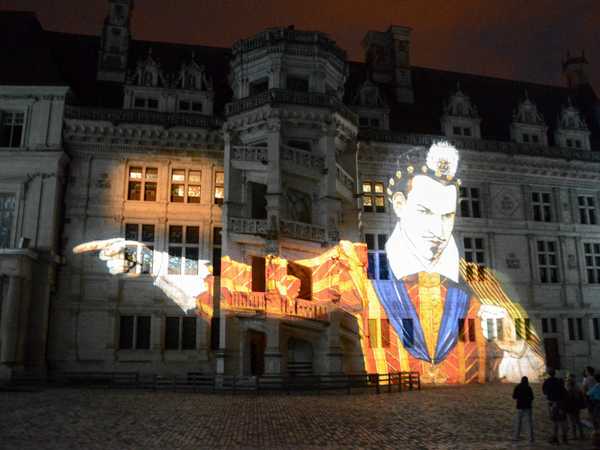 Spettacolo 'Son et lumière' nel castello di Blois