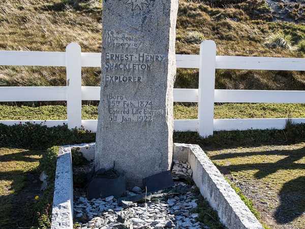 Grytviken - la tomba del grande esploratore Ernest Shackleton