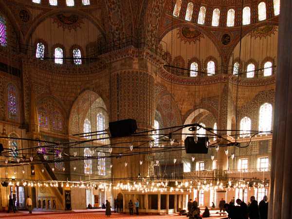 Interno della moschea blu