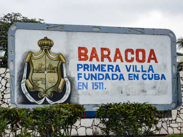 Insegna cittadina di Baracoa, la città più orientale di Cuba