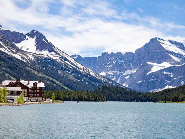 Many Glacier Chalet e Swiftcurrent Lake