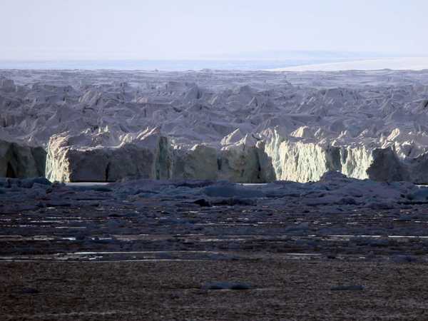 Luce della sera sulla parete di ghiaccio del Brasvellbreen