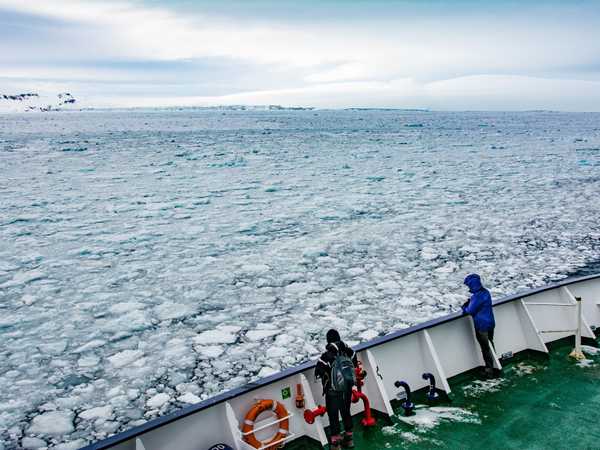 Pancake ice nell'Hinlopen Strait
