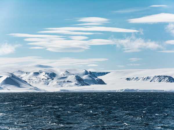 Hinlopen Strait