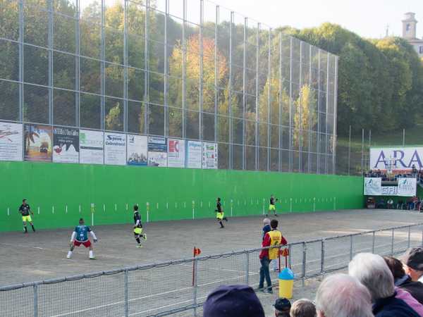 Una fase della finale del 'balòn'